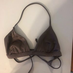 Metallic bronze triangle top